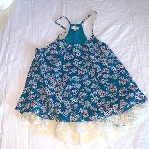 Cute razor back cami size small